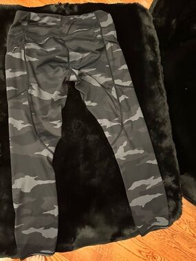 Athleta Black & Gray Camo High-Rise Leggings